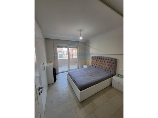 Jepet me Qera Apartamenti 2+1 ne zonen e Unazes se Re Tirane ,PRM44066