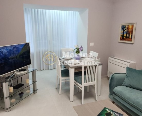 Tirane, jepet me qera apartament 2+1 Kati 1, 80 m² 850 € (Stadiumi Dinamo)