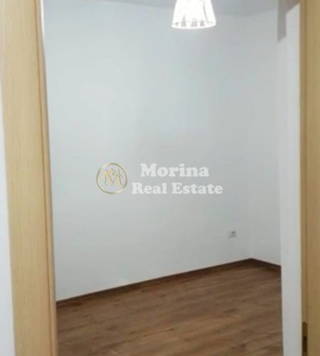Tirane, jepet me qera apartament 2+1 Kati 2, 110 m² 550 € (Komuna Parisit)
