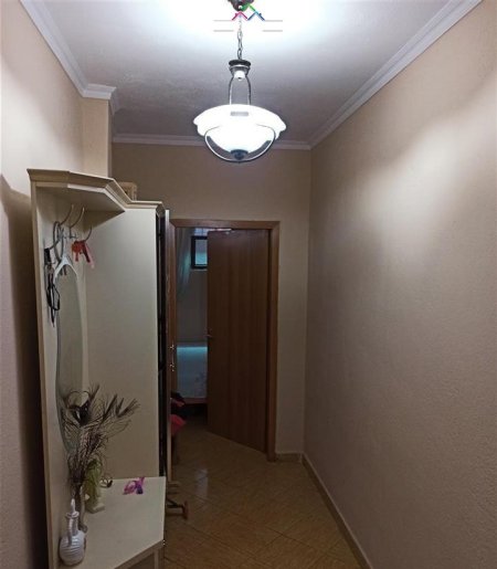 Tirane, shes apartament 2+1 Kati 8, 80 m² 100.000 € (5 maji)