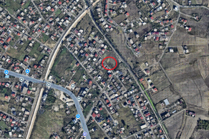 Durres, shitet , 560 m² 58.000 € (Prane Unazes se Shkozetit, prane mbikalimit te trenit.)