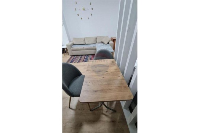 Tirane, shitet apartament Kati 1, 44 m² 75.000 € (Zihni Sako - Porcelan)