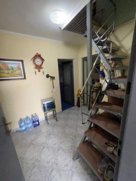 Tirane, shes apartament Kati 5, 117 m² 135.000 Euro