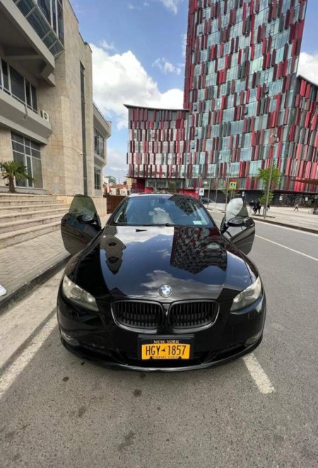 Tirane, shitet makine BMW 335i Viti 2009, 12.500 Euro
