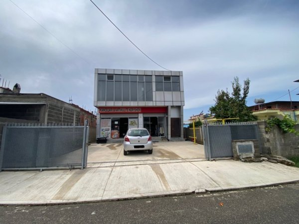 Tirane, shitet ambjent biznesi+toke, 205 m² 240.000 € (Bathore)