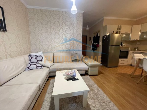 Tirane, shes apartament 1+1+Ballkon Kati 16, 54 m² 155.000 € (Qender)