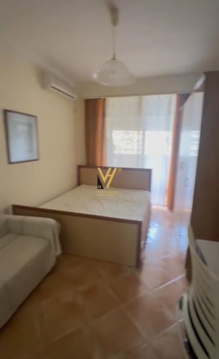 Tirane, jepet me qera apartament 1+1+Ballkon Kati 3, 65 m² 540 € (RRUGA MYSLYM SHYRI)