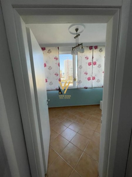 Tirane, jepet me qera apartament 2+1+Ballkon Kati 11, 90 m² 700 € (STADIUMIT AIR ALBANIA)