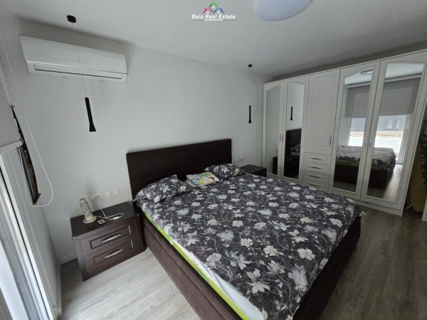 Tirane, shes apartament 2+1 Kati 3, 92 m² 250.000 € (Bllok)