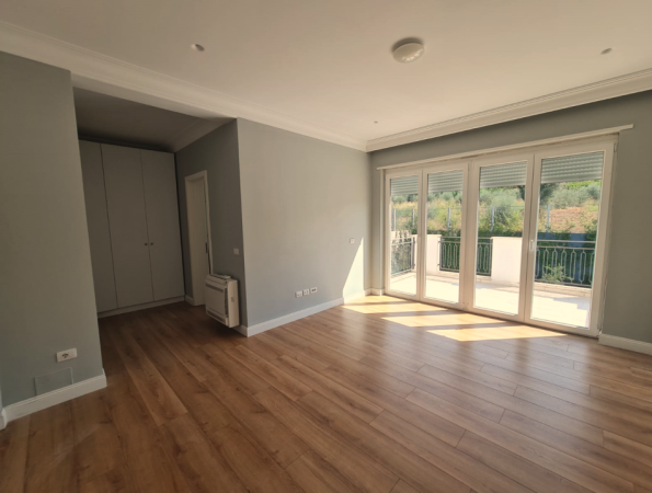 Tirane, jepet me qera Vile 2 Katshe Kati 0, 295 m² 4.000 € (Rolling Hills)