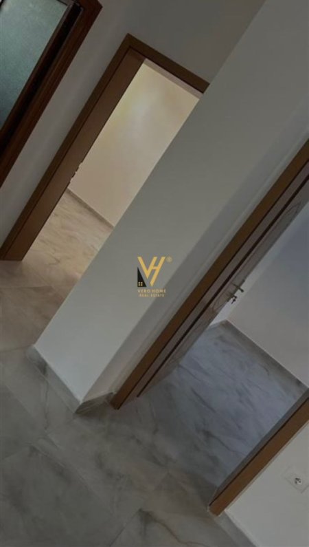 Tirane, jepet me qera apartament 2+1+Ballkon Kati 1, 80 m² 400 € (ALLIAS)
