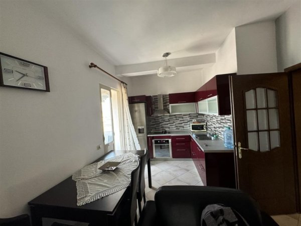 Tirane, jepet me qera apartament 2+1 Kati 6, 80 m² 500 € (ISH RESTORANT DURRESI)