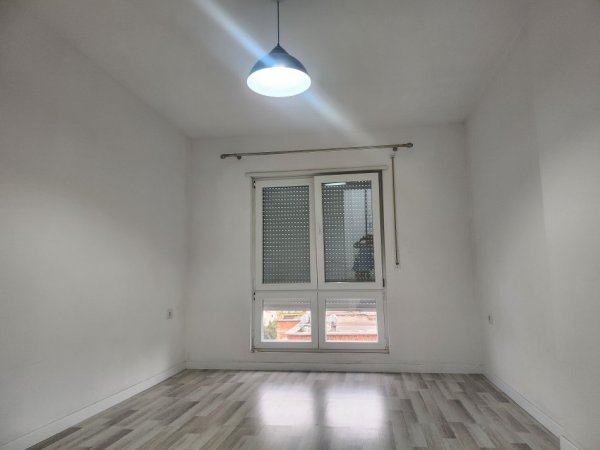 Tirane, jepet me qira Kati 7, 105 m² (Hoxha Tahsim)