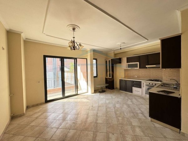 Tirane, shitet apartament 2+1 Kati 6, 114 m² 145.000 € (YZBERISHT)