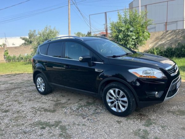 Shitet forg kuga 4x4 viti automat viti 2012 cmimi 8500€