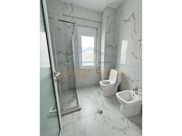 Tirane, jepet me qera apartament 2+1 Kati 6, 100 m² 500 € (KTHESA E KAMZES)