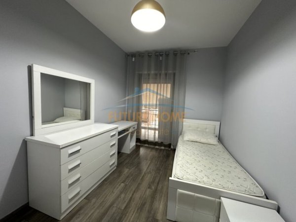 Tirane, jepet me qera apartament 3+1 Kati 7, 123 m² 1.000 € (KOMPLEKSI DELIJORGJI)