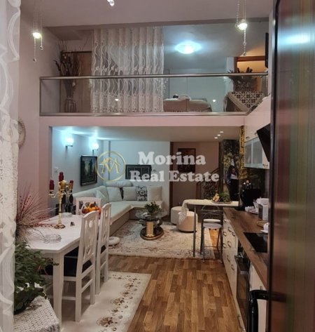 Tirane, jepet me qera apartament duplex 2+1 Kati 1, 85 m² 650 € (Kopshti Zologjik)