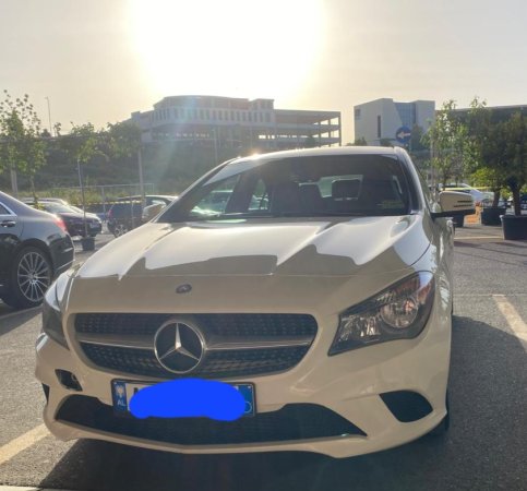 Durres, shes makine Cla Mercedes Benz Benzin, e bardhë automatik Kondicioner 250 km 9.000 €