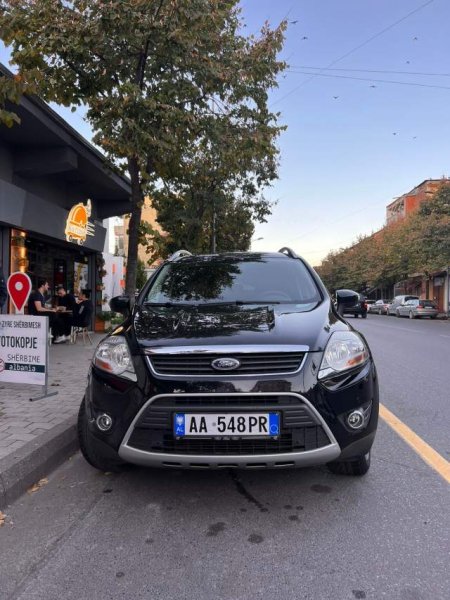 Shkoder, shitet xhip Ford Kuga Viti 2011, 10.500 Euro