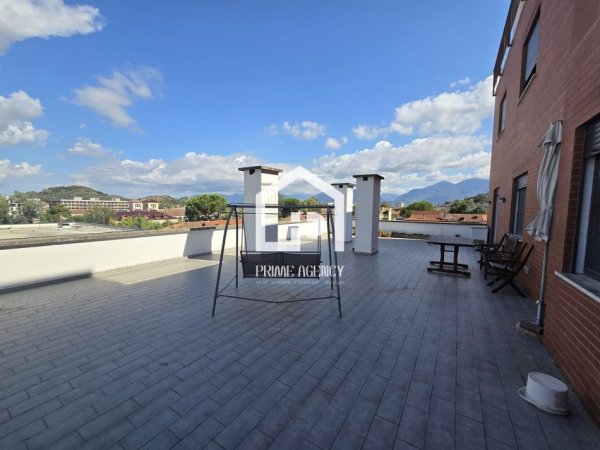 OKAZION: Tirane, shitet 3+1+Aneks+Ballkon Kati 3/ 195.000 € (KOMBINAT)