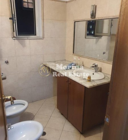 Tirane, jepet me qera apartament 1+1 Kati 2, 60 m² 600 € (Myslym Shyri)