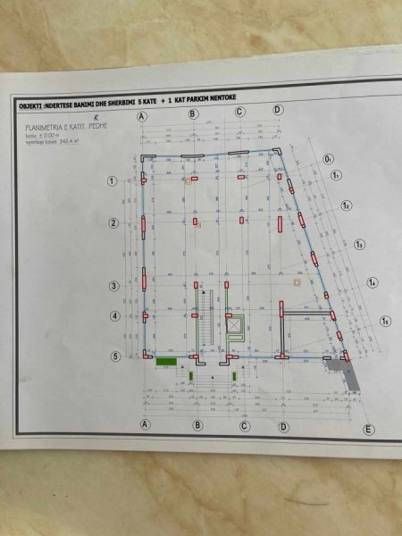 Tirane, shes ambjent biznesi Kati 0, 410 m² 260.000 € (Rruga Myslym Keta)