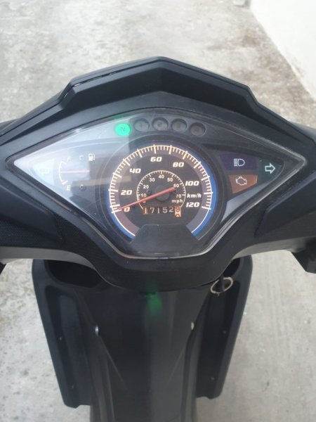 Tirane, shitet Motociklete Papaq Dayang 125 cc , e zeze 17.530 km 1.400 €