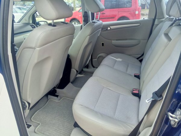Durres, shitet makine MERCEDES BENZ B-CLASS 200 CDI SPORT AUTOMAT Nafte, blu e errët automatik Kondicioner 194.000 km 5.400 €