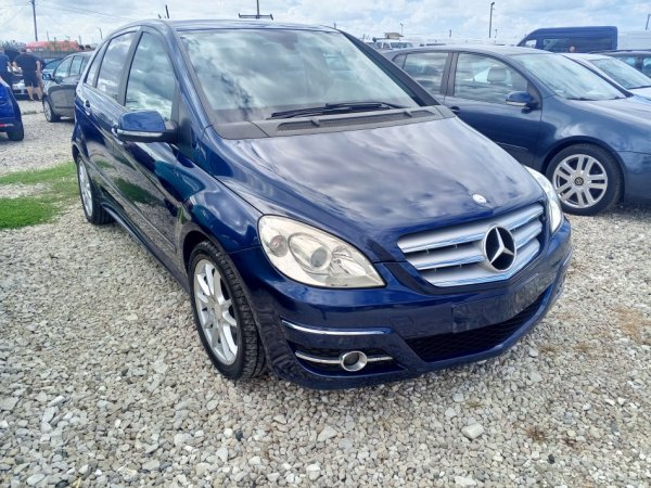 Durres, shitet makine MERCEDES BENZ B-CLASS 200 CDI SPORT AUTOMAT Nafte, blu e errët automatik Kondicioner 194.000 km 5.400 €