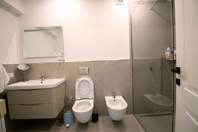 Tirane, shitet apartament 1+1+Ballkon Kati 3, 83 m² 141.000 € (SELITE)