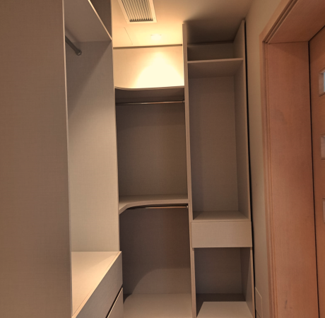 Tirane, jepet me qera Vile 3 Katshe , 250 m² 3900 € (Rezidenca Akacia Hills)