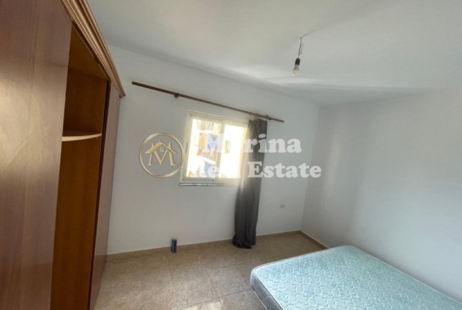 Tirane, jepet me qera apartament 2+1 Kati 3, 95 m² 450 € (Ish Fusha Aviacionit)