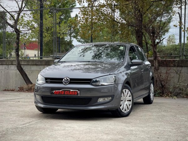 Tirane, shes makine VW POLO Nafte, gri e erret manuale Kondicioner 154.000 km 5.590 €