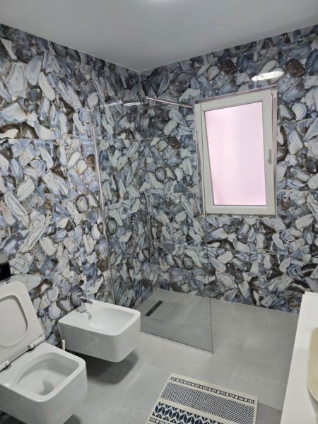Apartament 3+1+2 me qira  1.300 € (Ambasada Amerikane)