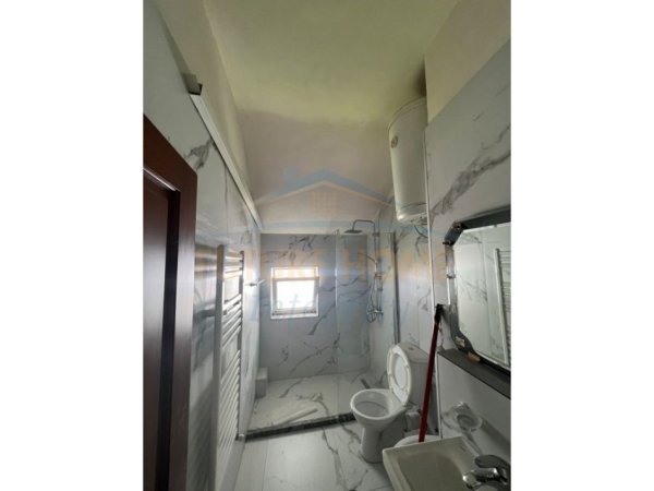 Tirane,Qera, Duplex për Zyra, Blloku, Tiranë.  116 m² 1.000 € (Blloku)