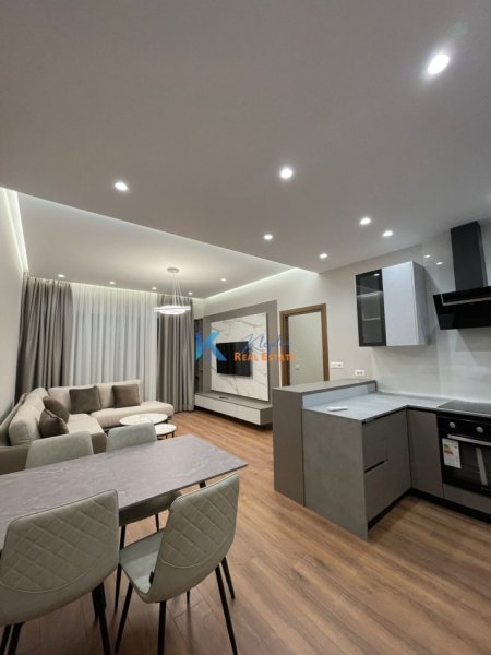 Tirane, jap me qera apartament 2+1+Ballkon Kati 2, 115 m² 800 € (Kompleksi Arlis)