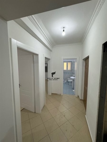 Tirane, shitet apartament 2+1+Ballkon Kati 2, 70 m² 85.000 € (KOMBINAT)