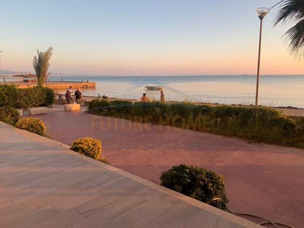 Durres, shitet ambjent biznesi Kati 0, 231 m² 508.000  (STACIONI I PARE PLAZH)