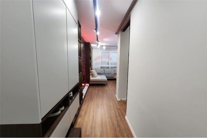 Tirane, shitet apartament 1+1 Kati 8, 61 m² 108.000 € (Hamdi Pepo - Selitë)