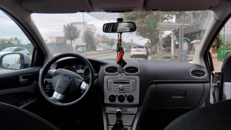 Durres, makine Ford Focux Nafte, gri metalizato manuale Kondicioner 4.000 €