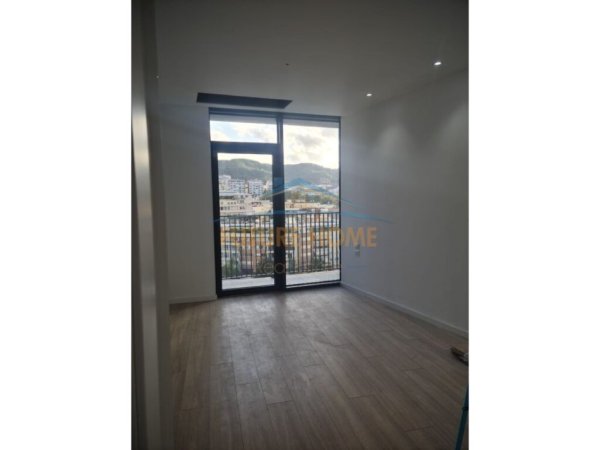 Tirane, jepet me qera apartament 2+1 Kati 9, 124 m² 1.300 € (Lake View , Liqeni I Thate)