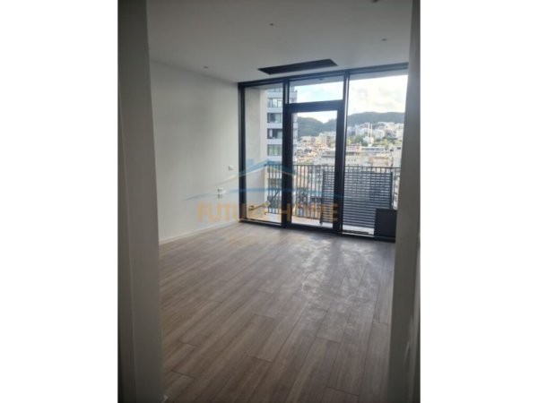 Tirane, jepet me qera apartament 2+1 Kati 9, 124 m² 1.300 € (Lake View , Liqeni I Thate)