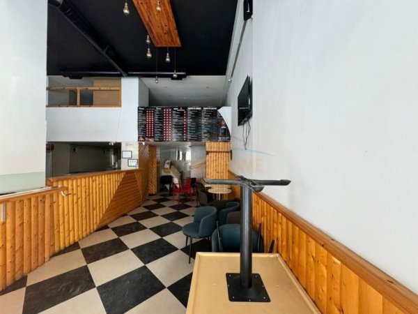 Tirane, shitet ambjent biznesi Kati 0, 69 m² 125.000 € (Unaza e Re)