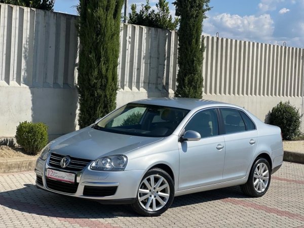 VW JETTA 1.9 NAFTE 👉 2009 👈 KAMBIO AUTOMATIKE 6.200 €