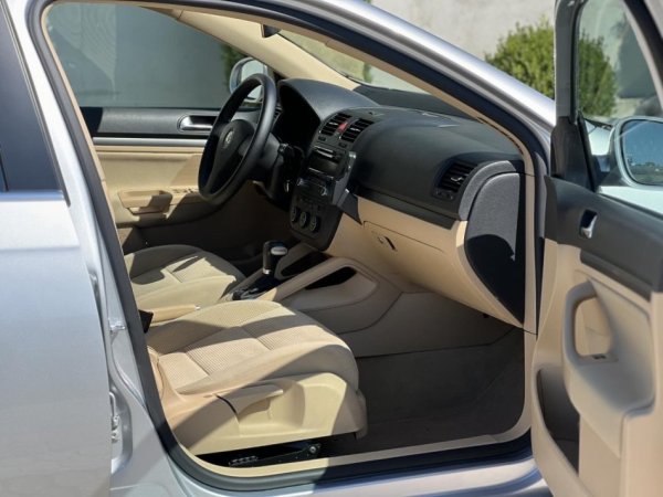 VW JETTA 1.9 NAFTE 👉 2009 👈 KAMBIO AUTOMATIKE 6.200 €