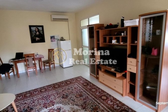 Tirane, jepet me qera Vile 4+1 Kati 1, 180 m² 700 € (Kodra e Priftit/Venu Club)