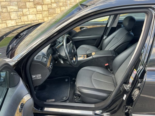Tirane, shes makine MERCEDES BENZ EVO E220 AVANTGARDE Nafte, e zeze automatik Klima 265.000 km 6.200 €