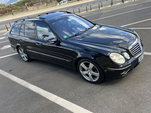Tirane, shes makine MERCEDES BENZ EVO E220 AVANTGARDE Nafte, e zeze automatik Klima 265.000 km 6.200 €