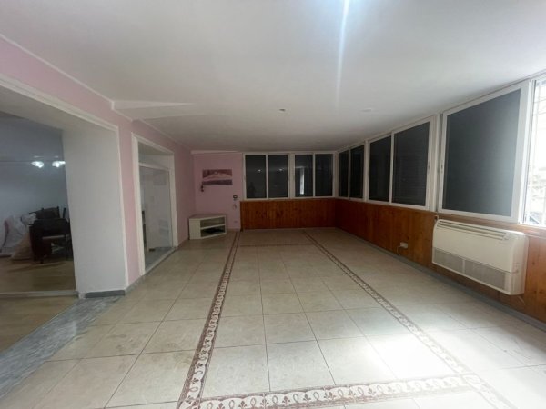 Shitet apartament 4+1 Kati 1, 151 m² 235.000 € (ura e vasil shantos) TRS-16404276